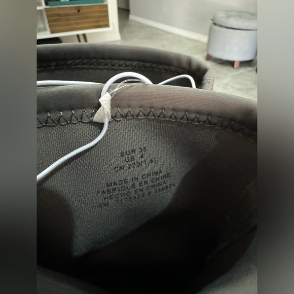 Knife boots H&M sold out rare, NEW- size 4 sock boots , pointed toe blcg - Picture 10 of 12